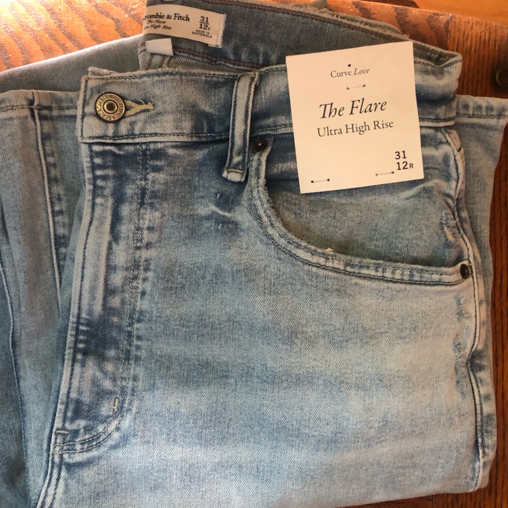 Abercrombie & Fitch Flare Jeans